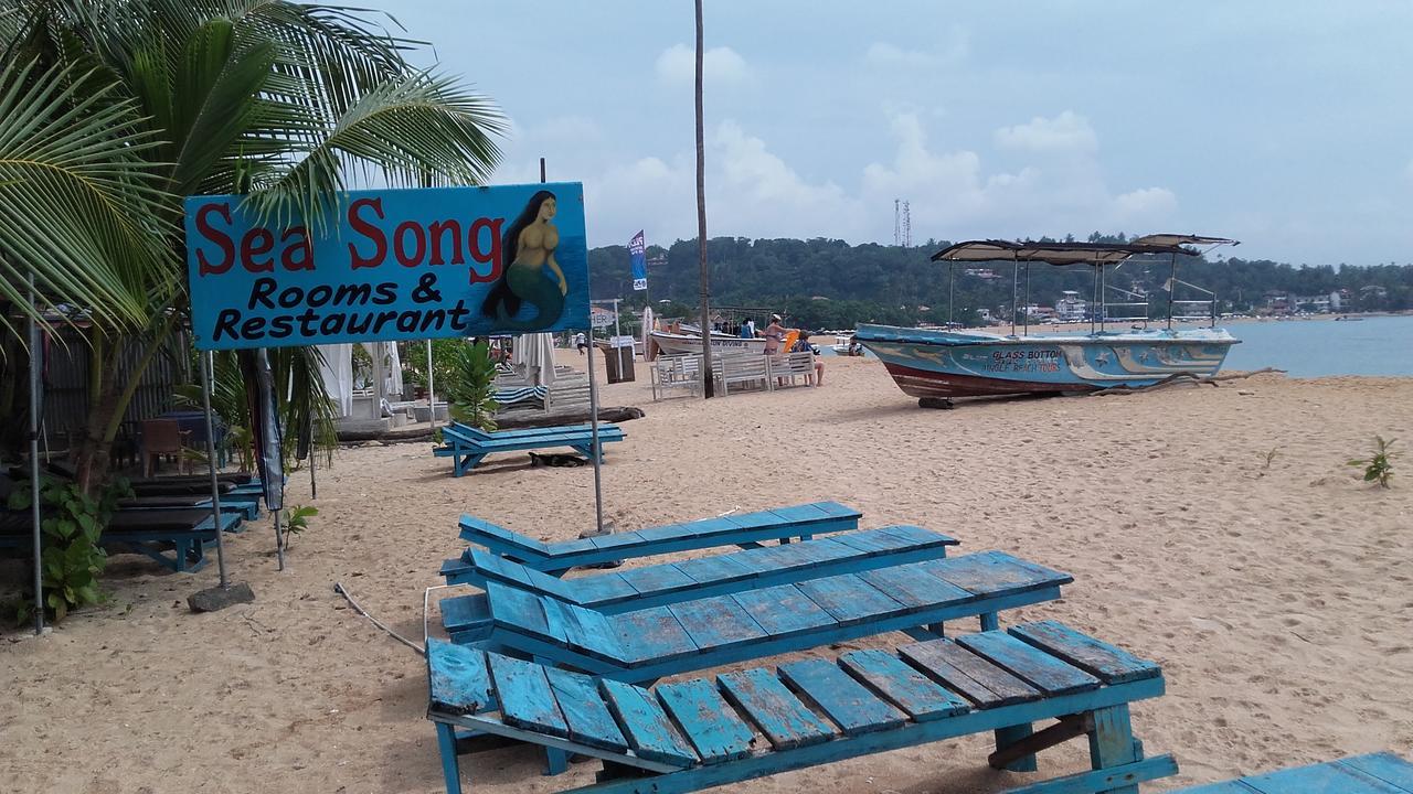 Sea Song Bed and Breakfast Unawatuna Buitenkant foto